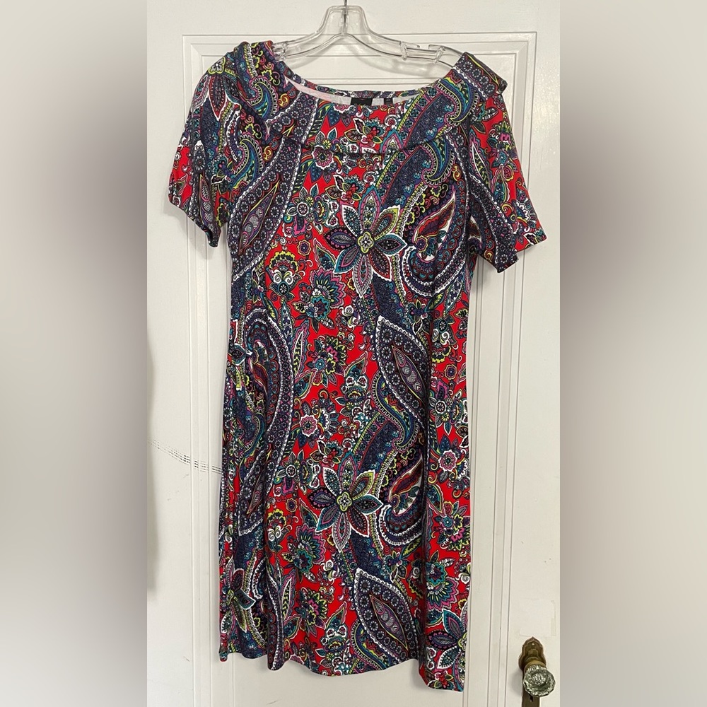 Rafaella Paisley short sleeve dress. Large